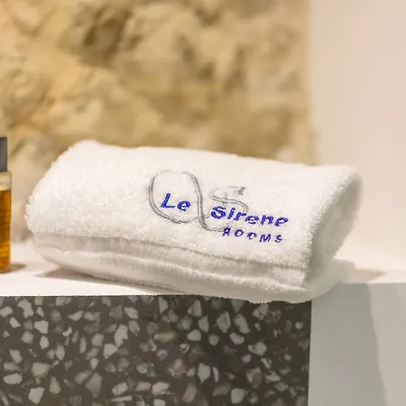 Le Sirene לינה וארוחת בוקר 4*