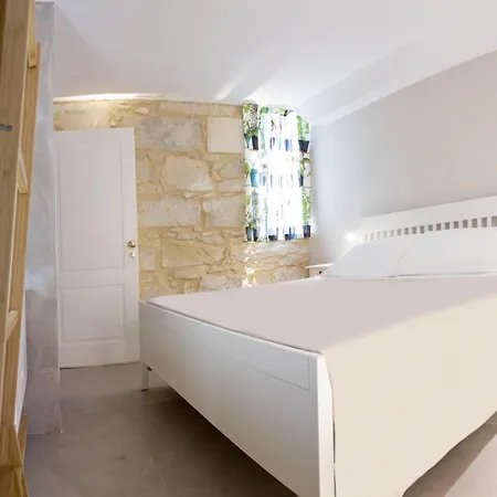 Le Sirene Bed & Breakfast 2*